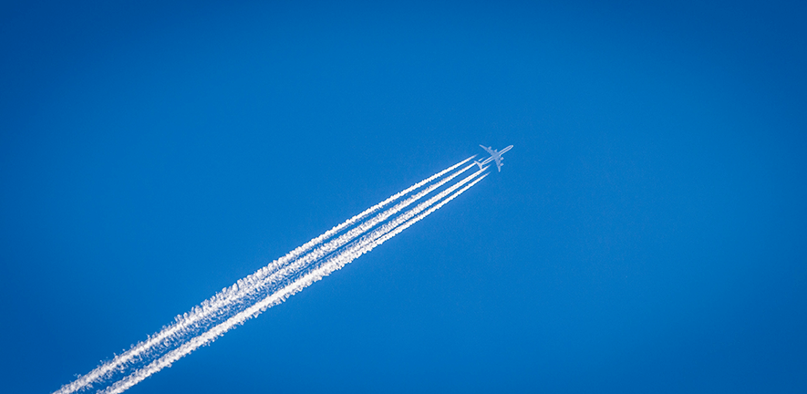 Aeroplane vapour trail