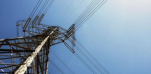 Electric transmission tower