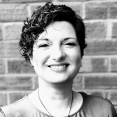 Dr Ellie Standen
