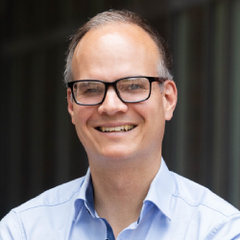 Dr Jan Rosenow