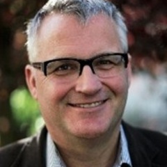 Dr Alan Knight