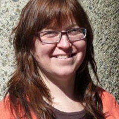 Dr  Elanor  Warwick