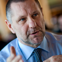 Professor Steve  Evans