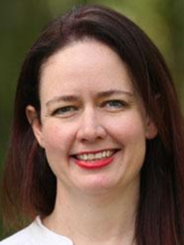  Ursula  Woodburn