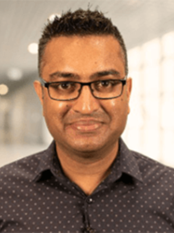  Anil Padhra