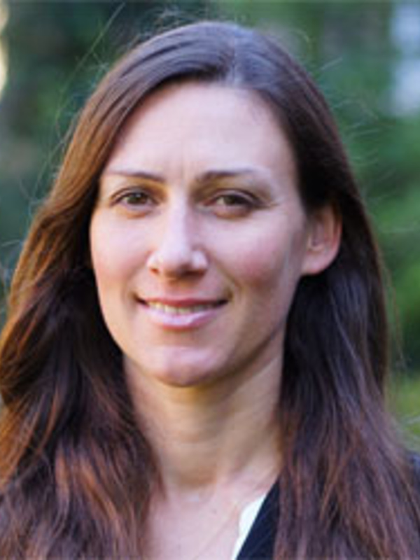 Dr Bronwyn Claire