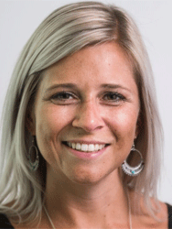 Dr Fiona  Charnley