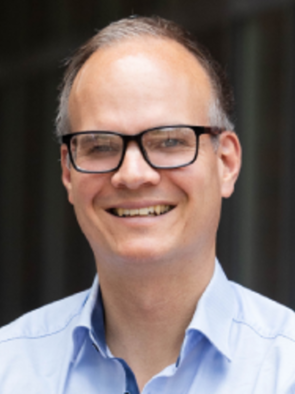 Dr Jan Rosenow