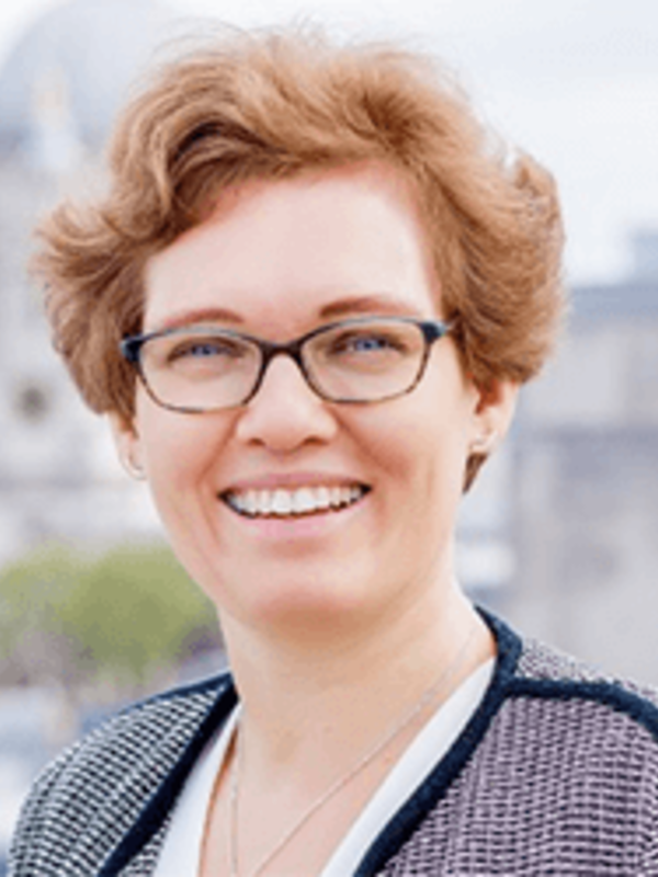  Karen Hamilton