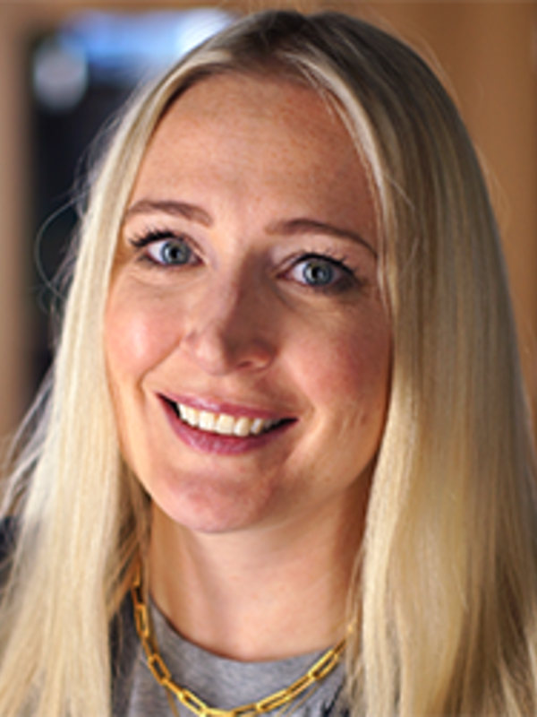  Laura Cochrane-Davies