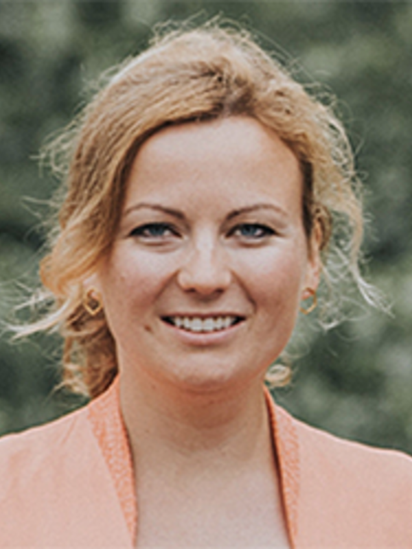 Dr Nancy Bocken