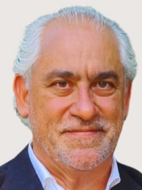  Spyros Kouvelis