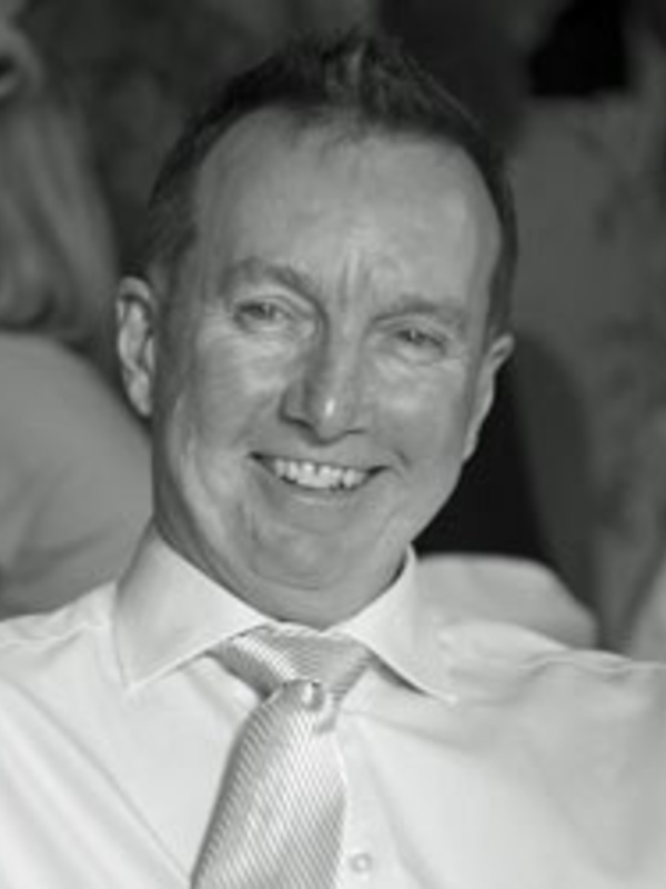  John  Hicks