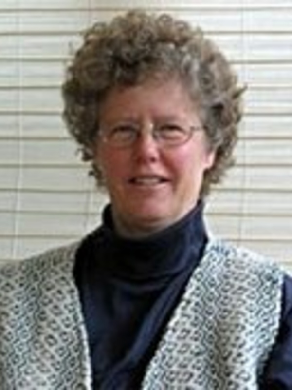  Lorna  McNeur