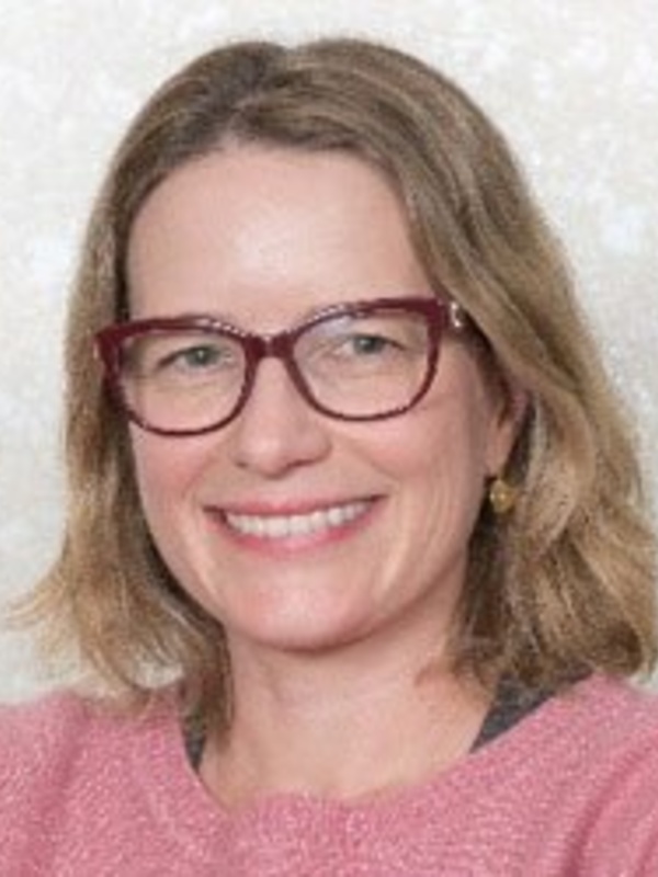  Tracey Davies