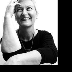  Nicola   Robins