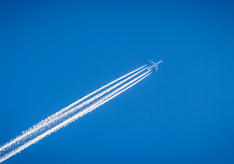 Aeroplane vapour trail